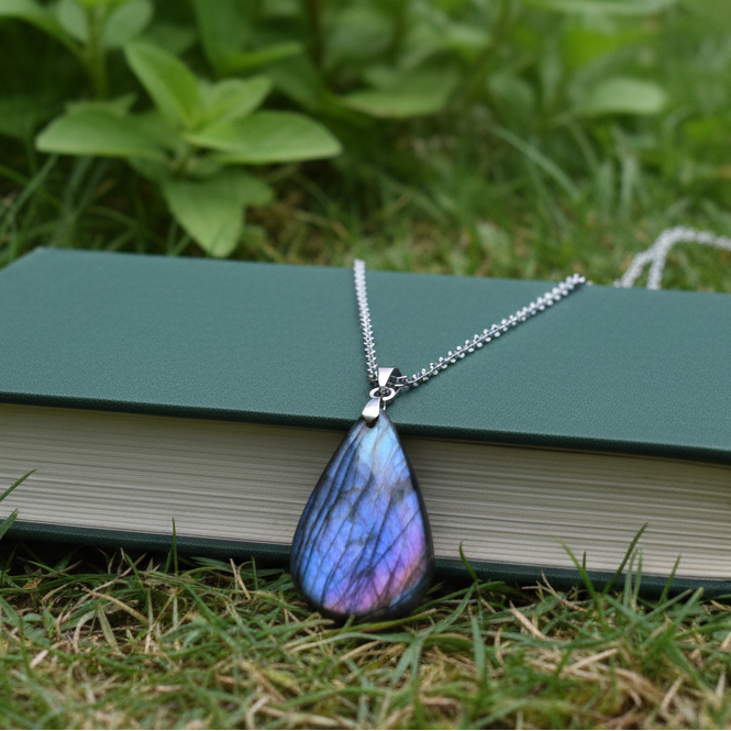 Pendentif en Labradorite violette (PE2149)