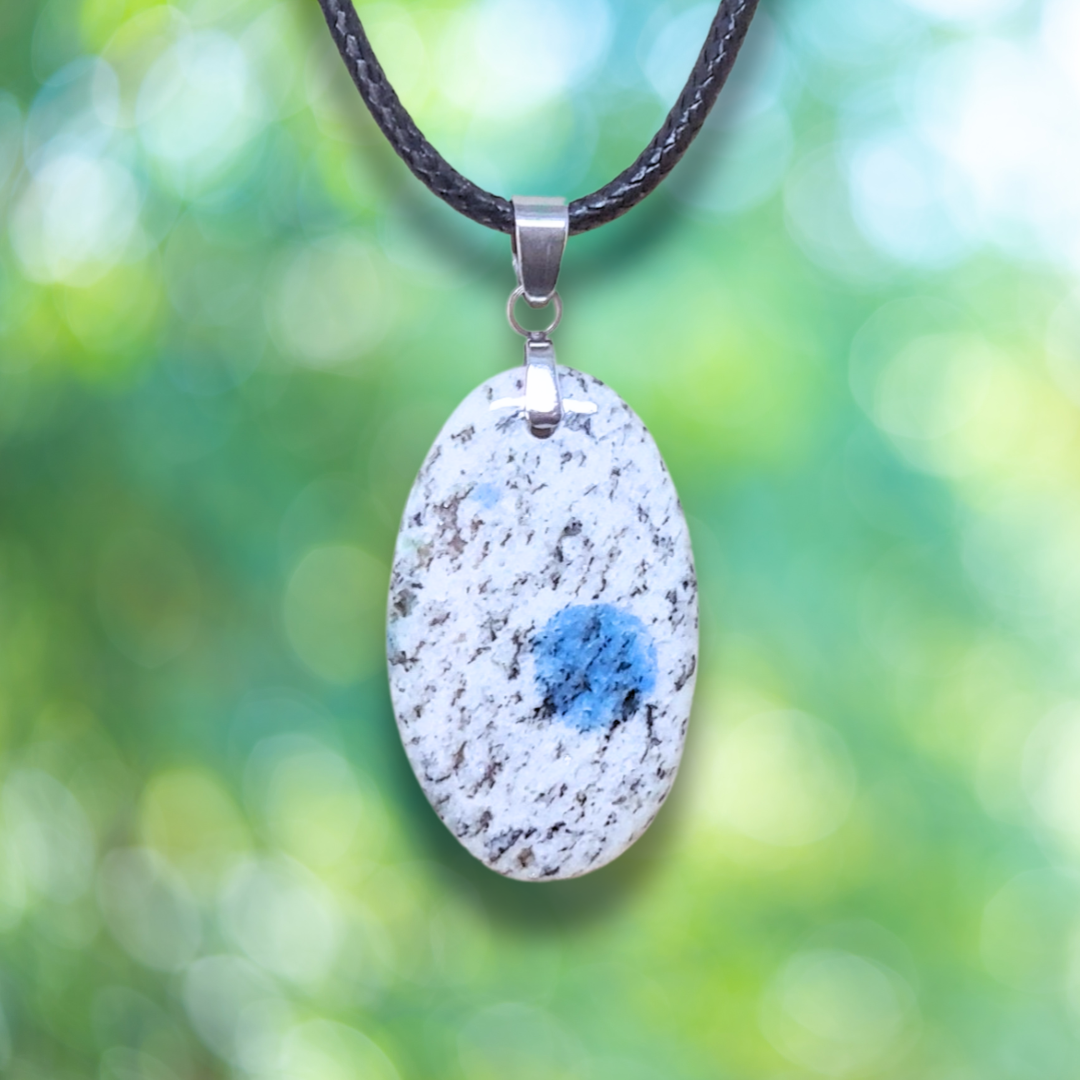 Pendentif en K2 (Granite et Azurite) (PE1782)