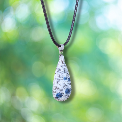 Pendentif en K2 (Granite et Azurite) (PE1781)