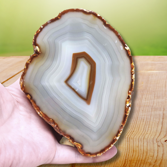 Agate avec une face polie (MB351-1)