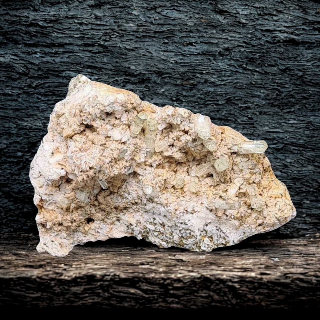 Cristaux d'Apatite jaune sur Calcite 140g (MB187)