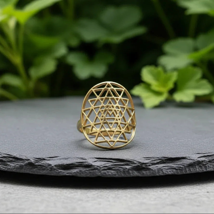 Bague réglable Sri-Yantra en acier inoxydable doré (BAGSYD)