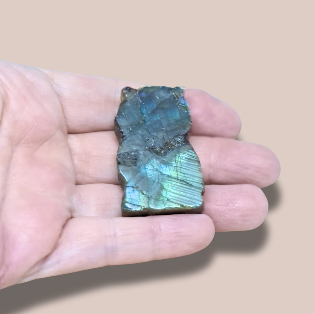 Chouette en Labradorite (PRGFL500-19)