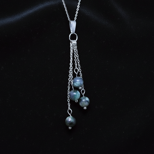 Collier en perles d'Emeraude (COL25-01)