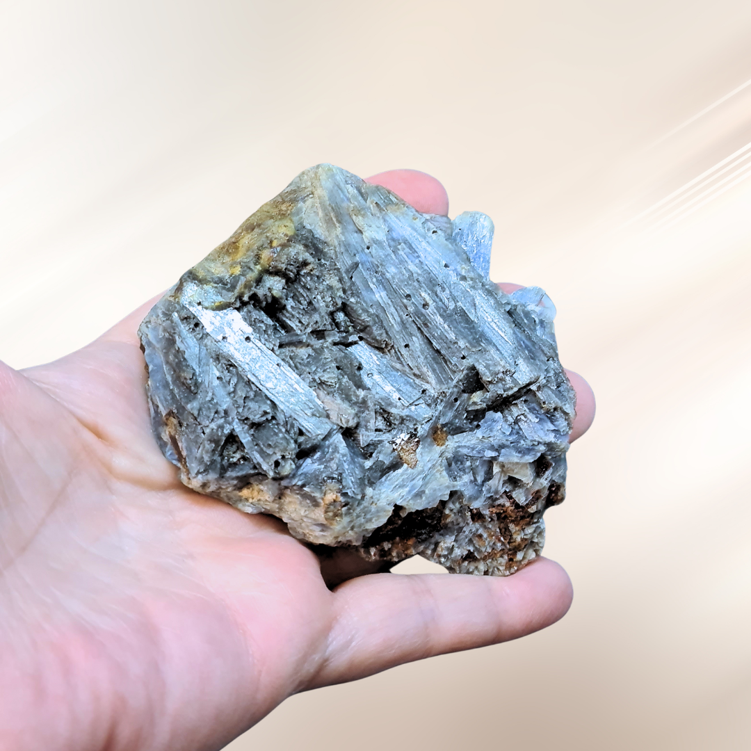 Cyanite bleue et noire avec Quartz et Staurolite (MB551)