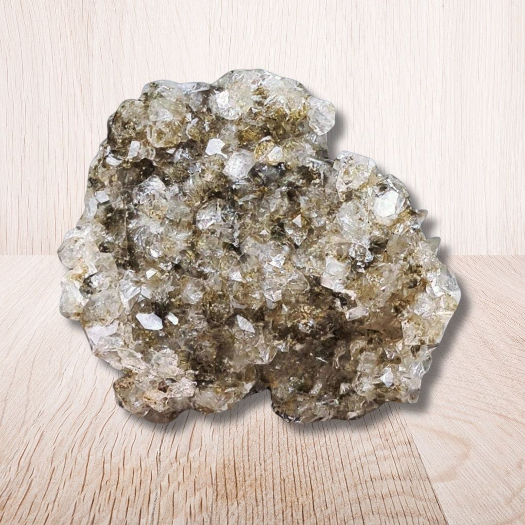 Datolite et petits cristaux de Calcite brute 33g (MB448) - ENAE Minéraux