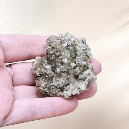 Datolite et petits cristaux de Calcite brute (MB448)