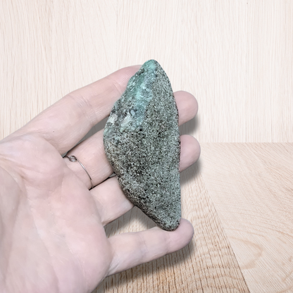 Emeraude sur Mica brute 59g (MB372-9) - ENAE Minéraux