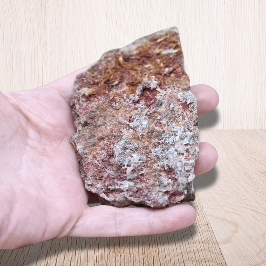 Erythrite et mini cristaux de Quartz brute 144g (MB277-2) - ENAE Minéraux