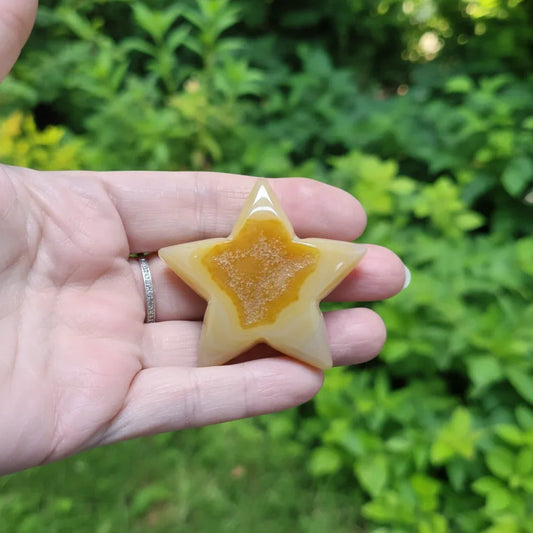 Etoile en Agate avec cristallisation 37g (PRGFL304-15)