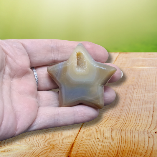 Etoile en Agate avec cristallisation (PRGFL304-13)