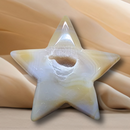 Etoile en Agate avec cristallisation 43g (PRGFL304-16)