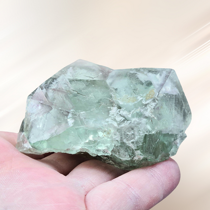 Fluorite cubique verte brute avec fantômes de croissance (MB342)