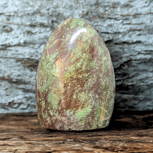 Forme libre polie en Chrysoprase 218g (PRGFL726)