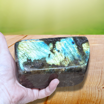 Forme libre en Labradorite 1229g (PRGFL527-9) - ENAE Minéraux