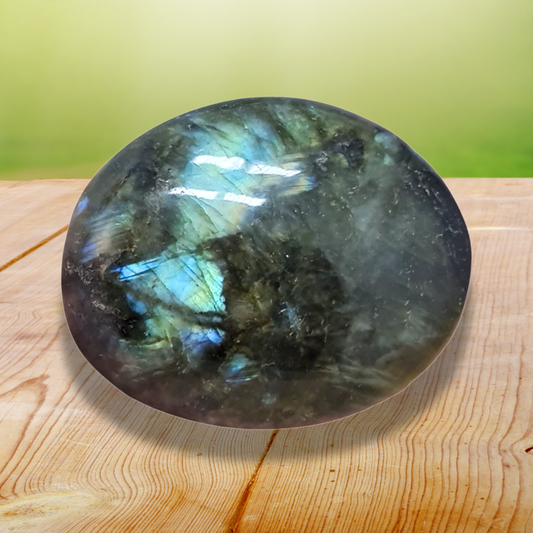 Galet poli en Labradorite (PRGFL342-8) - ENAE Minéraux