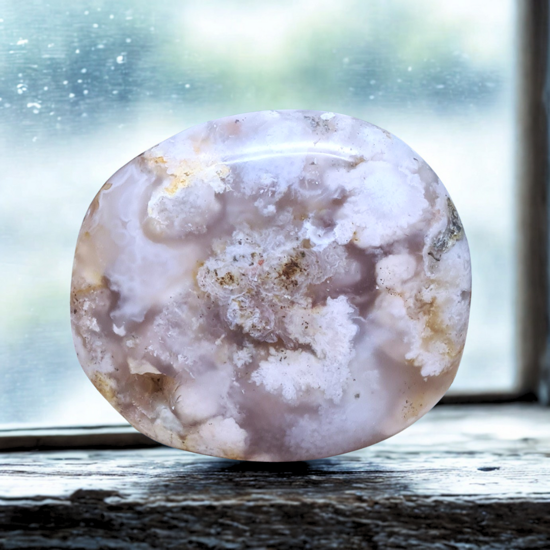 Galet en Agate Fleurs de cerisier 84g (PRGFL706)