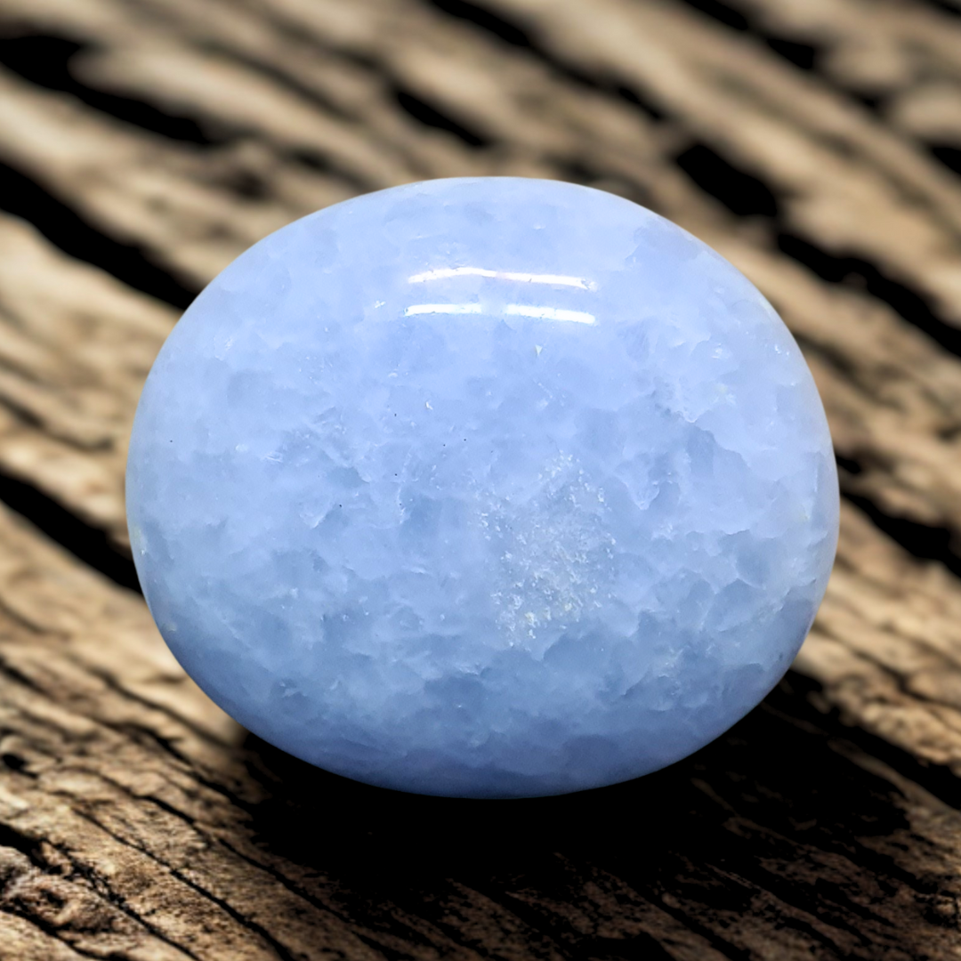 Galet en Calcite bleue 144g (PRGFL529-6)