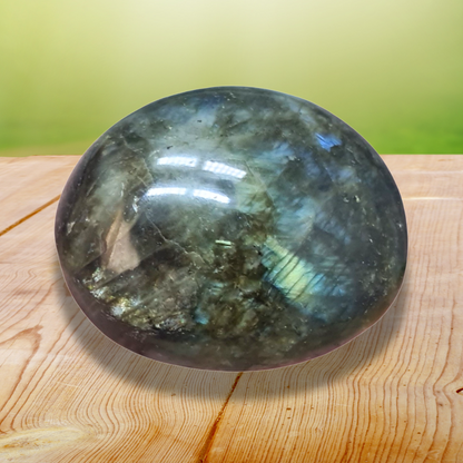 Galet poli en Labradorite (PRGFL342-8) - ENAE Minéraux