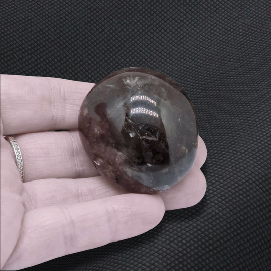 Galet en Quartz fumé Morion 55g (PRGFL151)