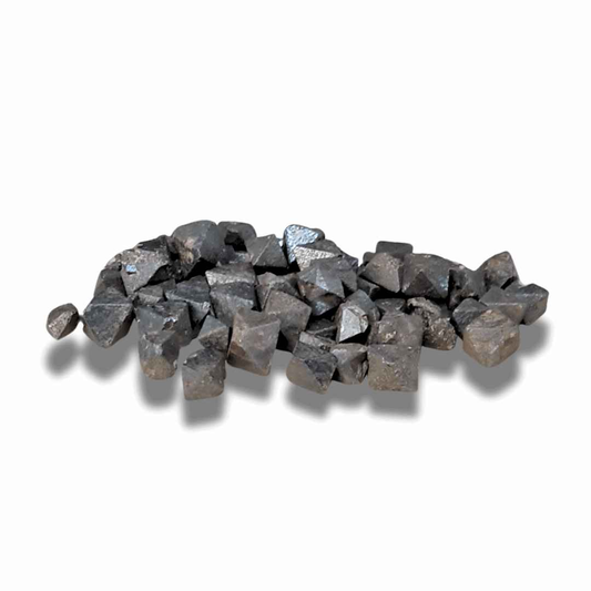 Lot de 10 petits cristaux bruts de Magnétite (MB553) - ENAE Minéraux