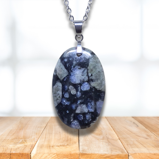 Pendentif en Liberite (PE1804) - ENAE Minéraux