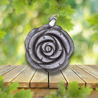 Pendentif Fleur sculptée en Obsidienne argentée (PE1146-2)