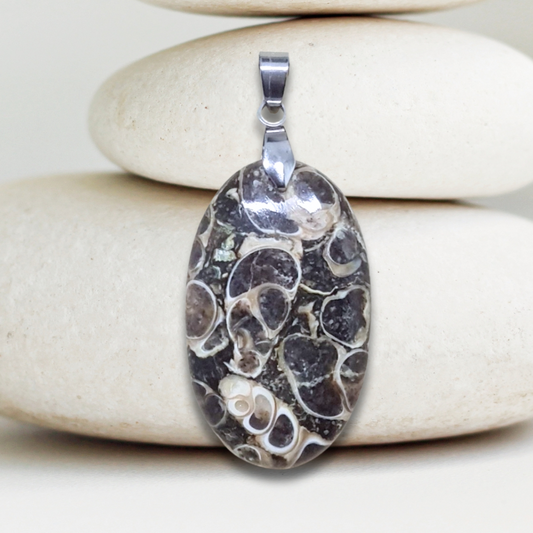 Pendentif en Agate à Turritelles (PE449)