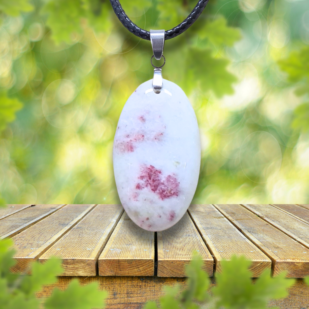 Pendentif en Cinabre et Calcite blanche (PE2019)