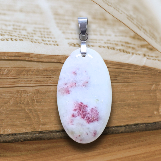 Pendentif en Cinabre et Calcite blanche (PE2019)