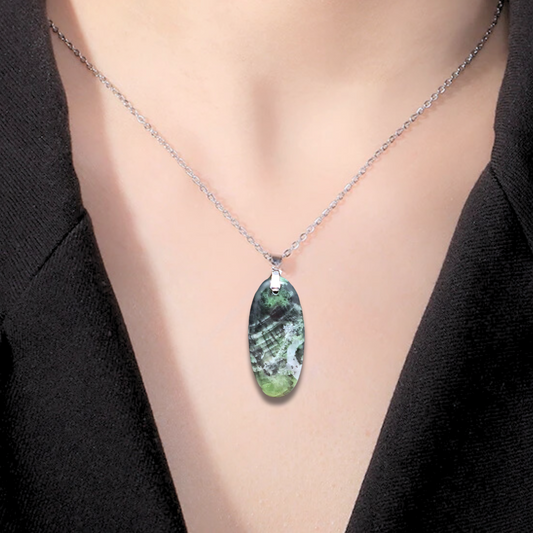 Pendentif en Diopside Chrome (PE796)