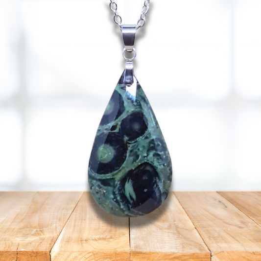 Pendentif facetté en Rhyolite Kambaba (PE1801) - ENAE Minéraux