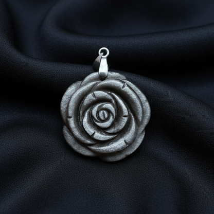 Pendentif Fleur sculptée en Obsidienne argentée (PE1146-2)