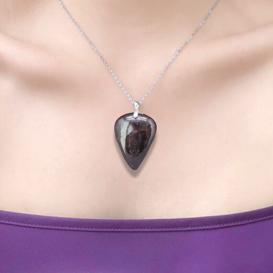 Pendentif en Grenat Pyrope (PE1823) - ENAE Minéraux