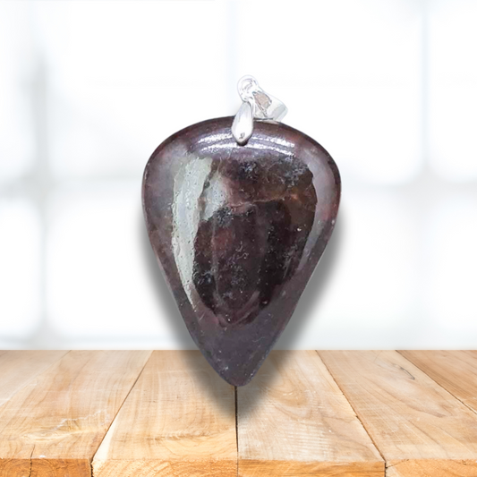 Pendentif en Grenat Pyrope (PE1823) - ENAE Minéraux