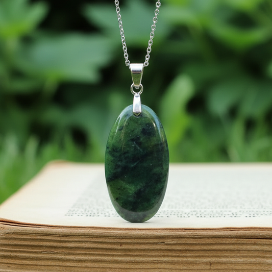 Pendentif en Jade Néphrite (PE2025)