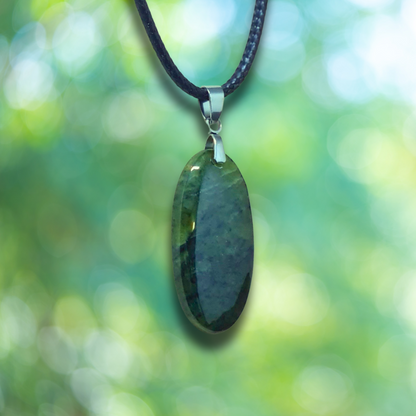 Pendentif en Jade Néphrite (PE2024)