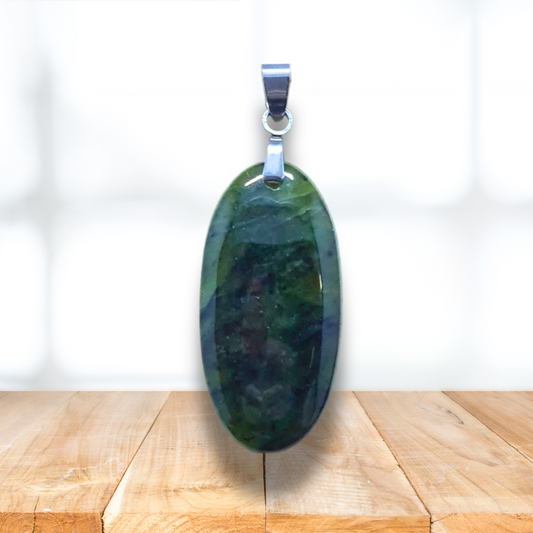 Pendentif en Jade Néphrite (PE2024) - ENAE Minéraux