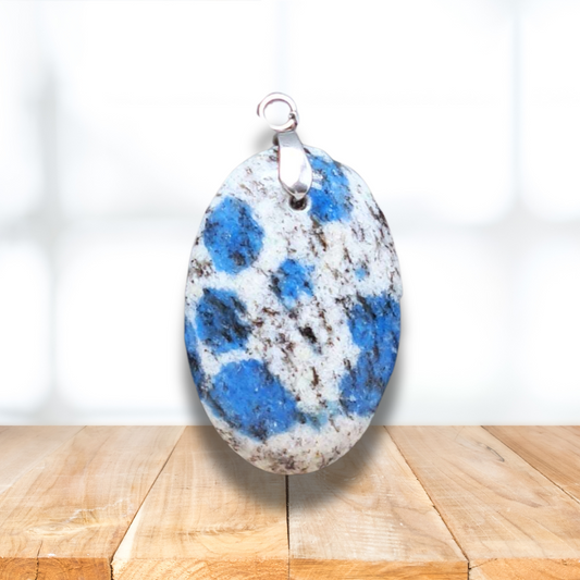 Pendentif en K2 (Azurite et Granite) (PE1338) - ENAE Minéraux
