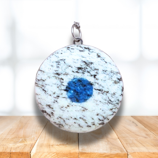 Pendentif en K2 (Azurite et Granite) (PE1591) - ENAE Minéraux