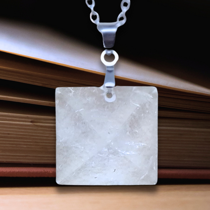 Pendentif Pyramide Cristal de Roche (PE1032-2)