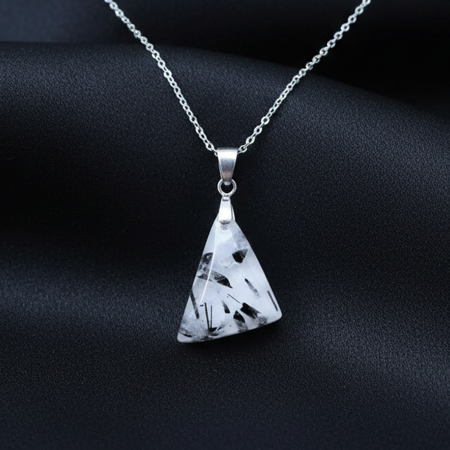 Pendentif en Quartz à Tourmaline noire (PE1996)