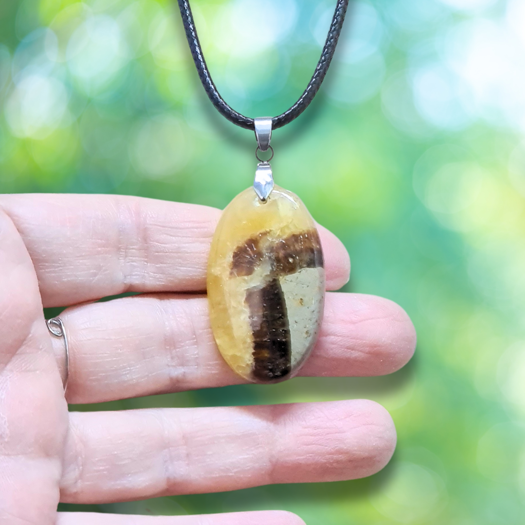 Pendentif en Septaria et Calcite jaune (PE2016)