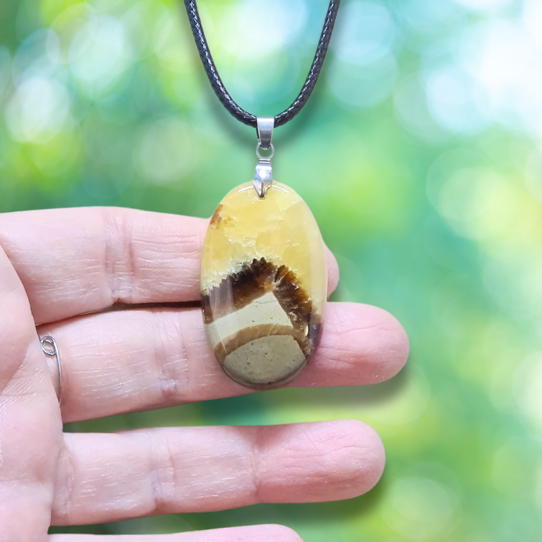 Pendentif en Septaria et Calcite jaune (PE2018)