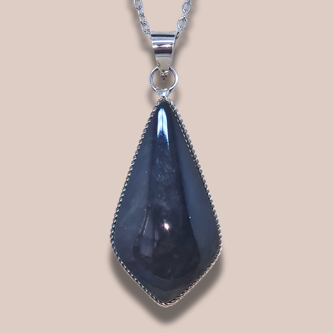 Pendentif en Obsidienne Manta Huichol (PE1879)