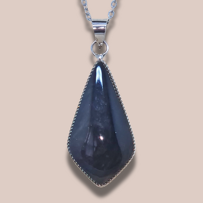 Pendentif en Obsidienne Manta Huichol (PE1879)