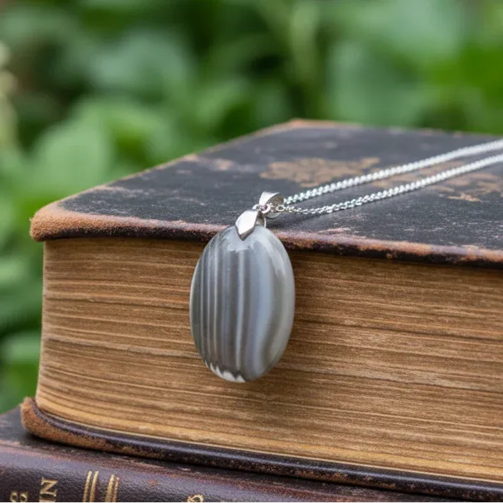 Pendentif en Silex (Flint Stone) (PE2037)