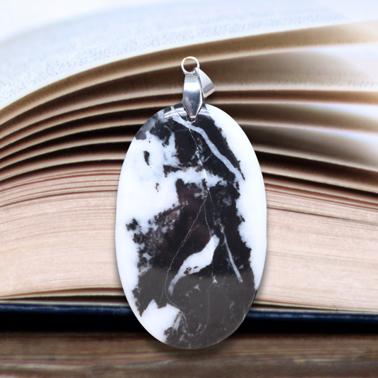 Pendentif en Albite et Tourmaline noire (PE775)