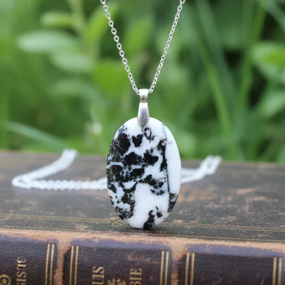 Pendentif en Albite et Tourmaline noire (PE1211)