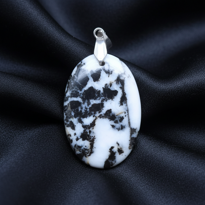 Pendentif en Albite et Tourmaline noire (PE1211)